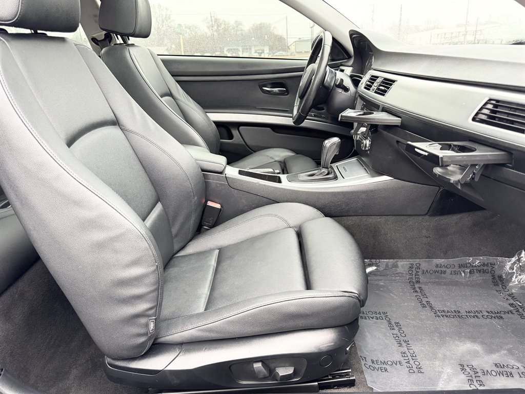 2009 BMW 3-Series 328i photo