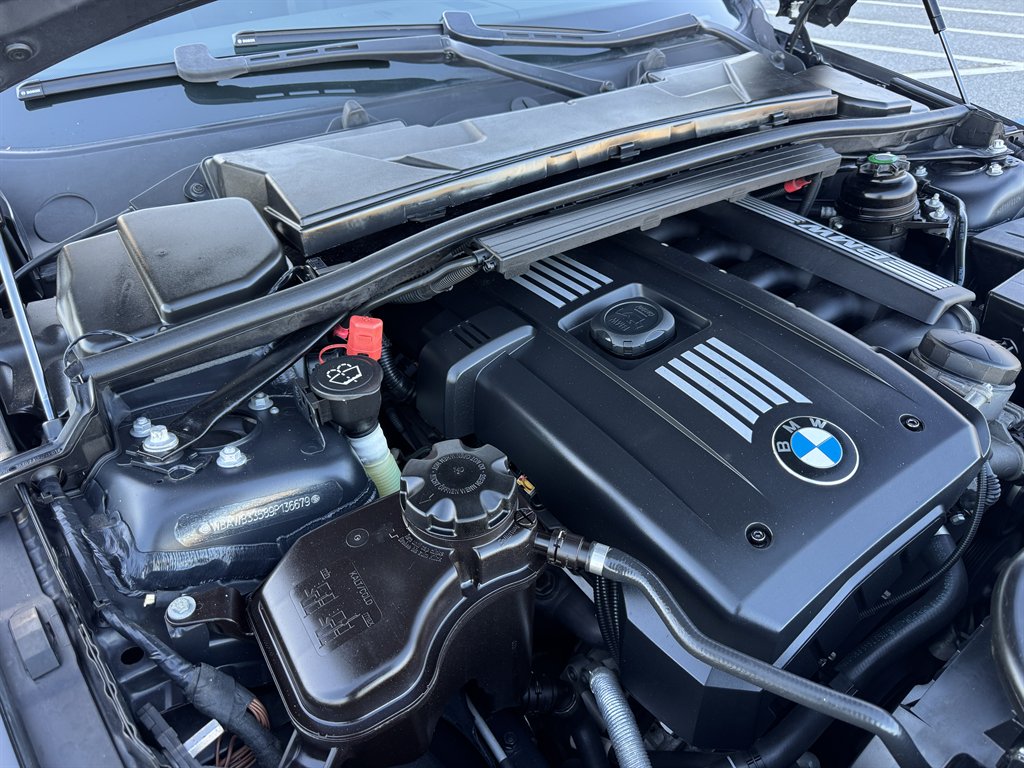 2009 BMW 3-Series 328i photo