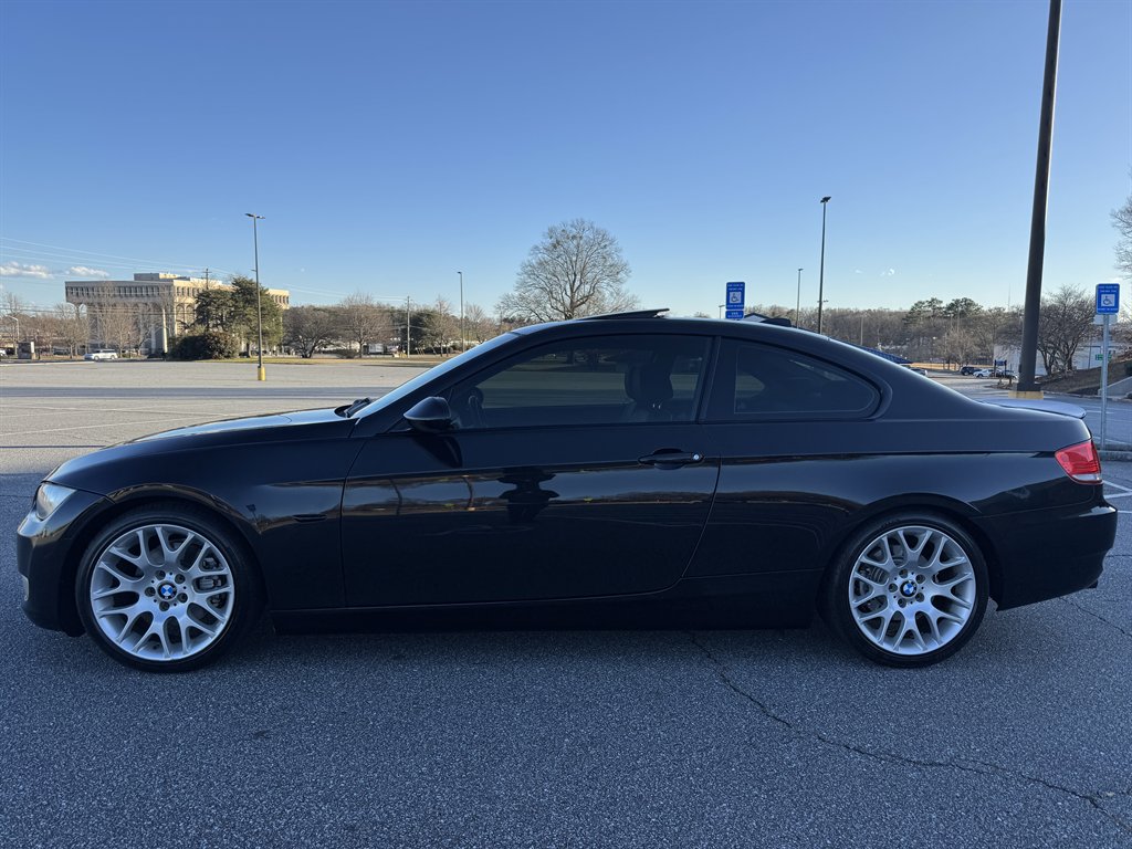 2009 BMW 3-Series 328i photo