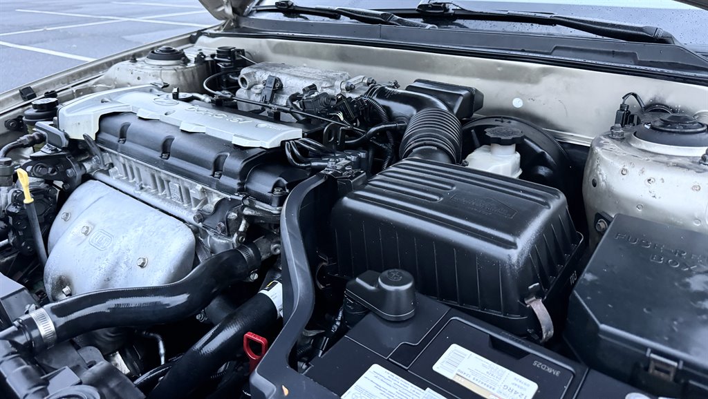 2001 Hyundai Elantra GLS photo