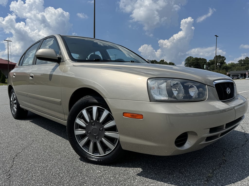 2001 Hyundai Elantra GLS photo