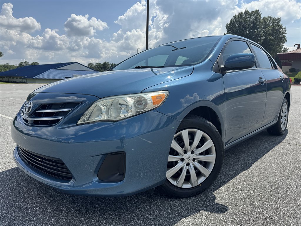 2013 Toyota Corolla - $12,995