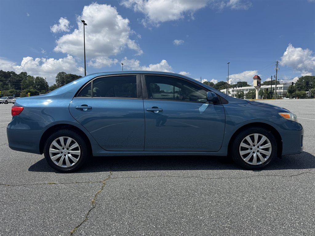 2013 Toyota Corolla - $12,995