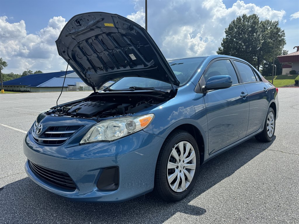 2013 Toyota Corolla - $12,995