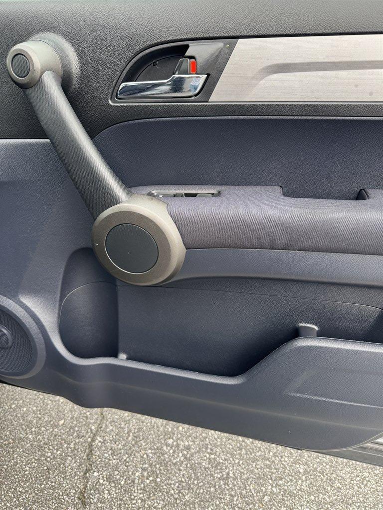 2011 Honda CR-V LX photo