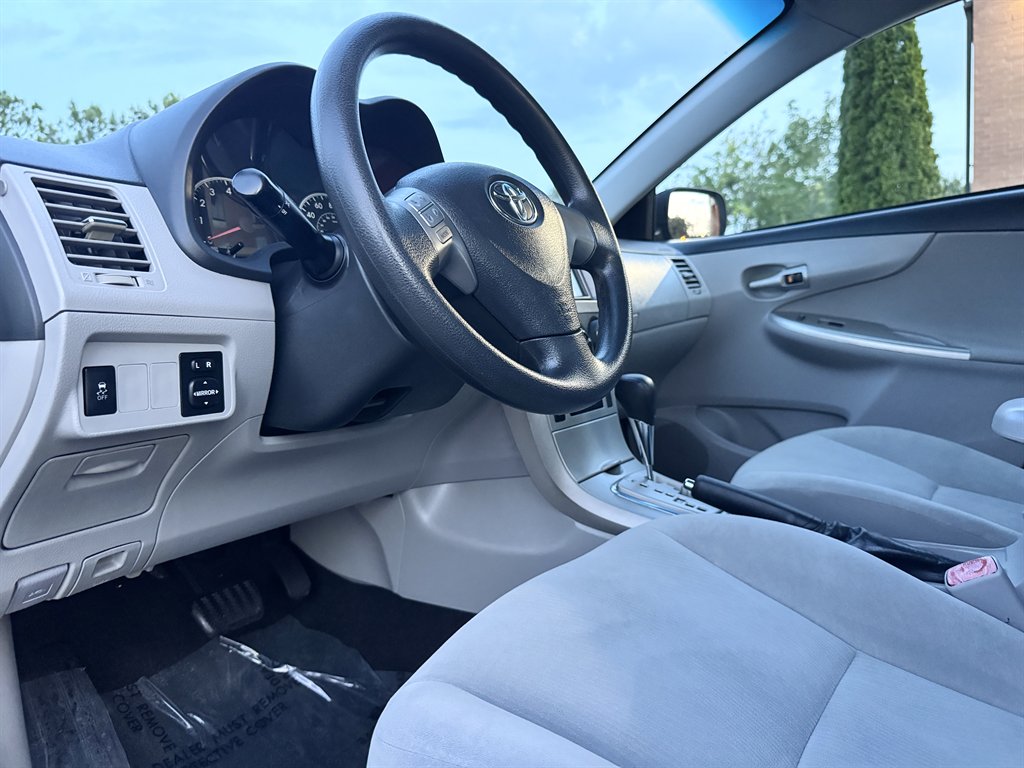 2013 Toyota Corolla - $13,495