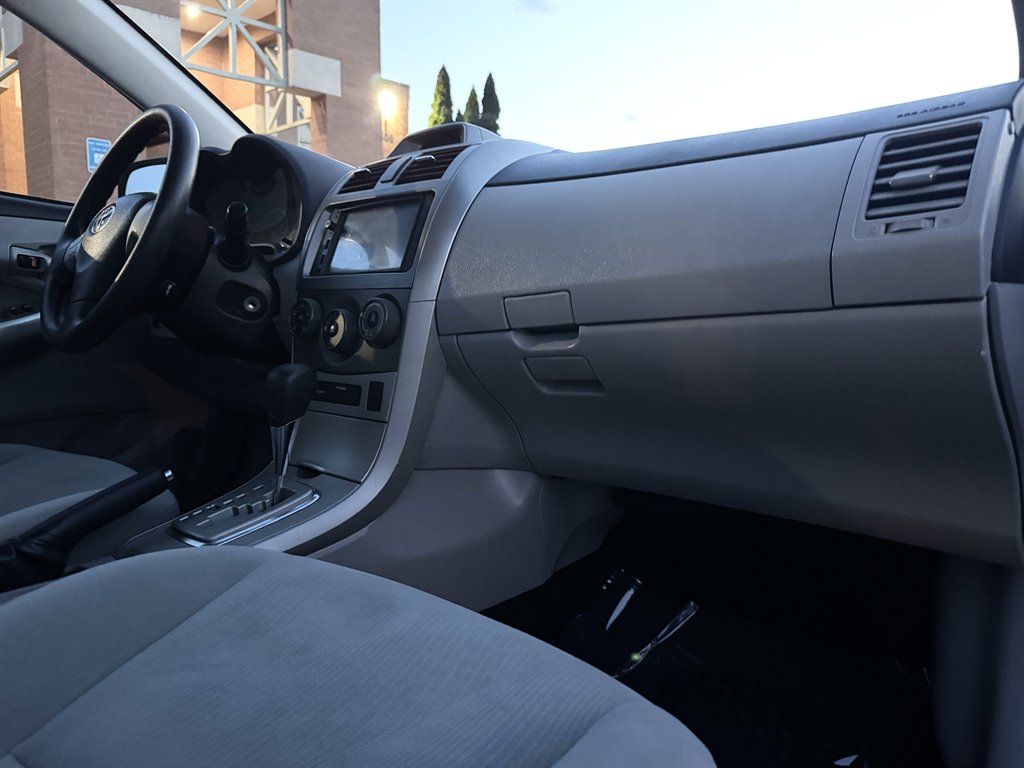 2013 Toyota Corolla - $13,495