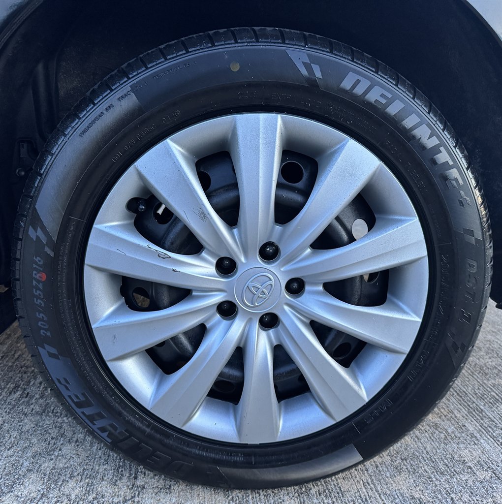 2013 Toyota Corolla - $13,495