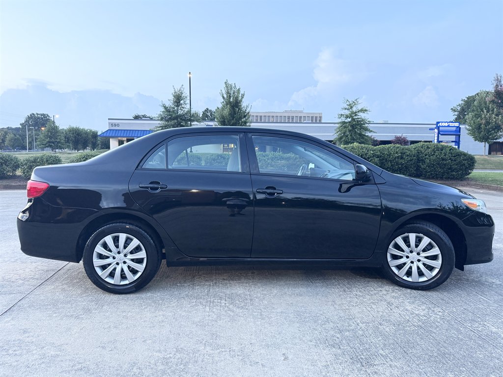 2013 Toyota Corolla - $13,495
