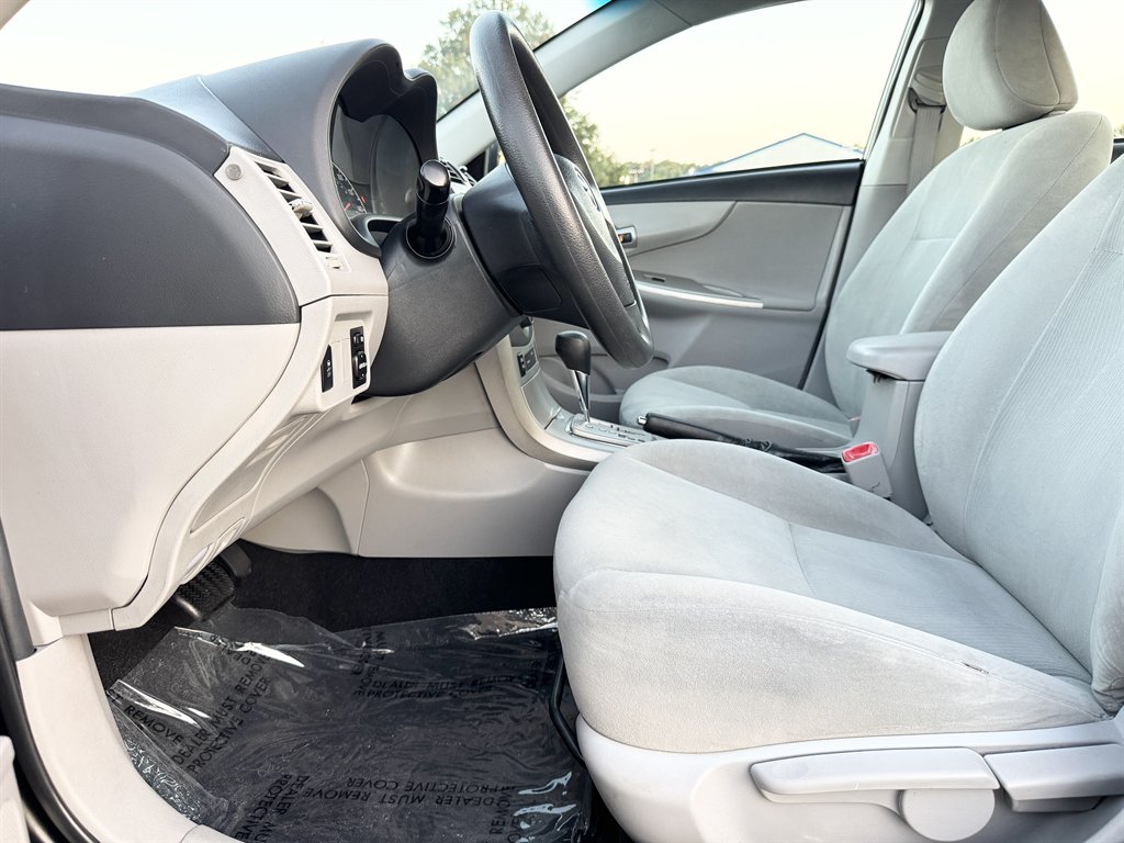 2013 Toyota Corolla - $13,495