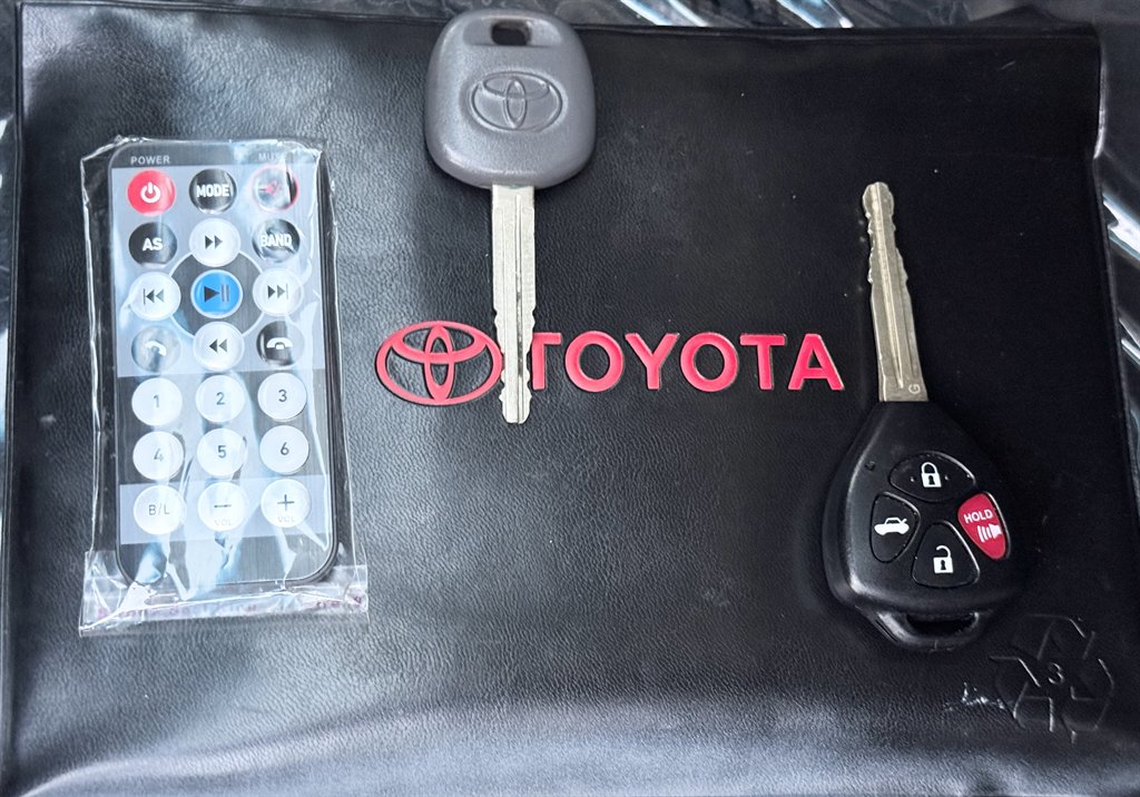2013 Toyota Corolla - $13,495