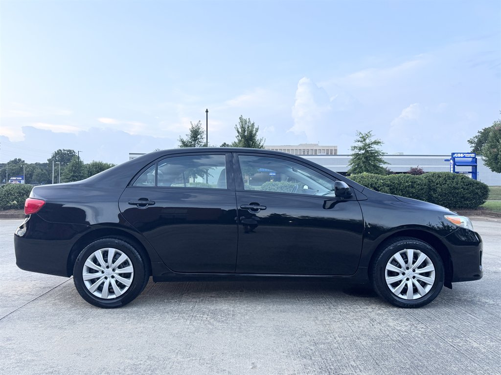 2013 Toyota Corolla - $13,495