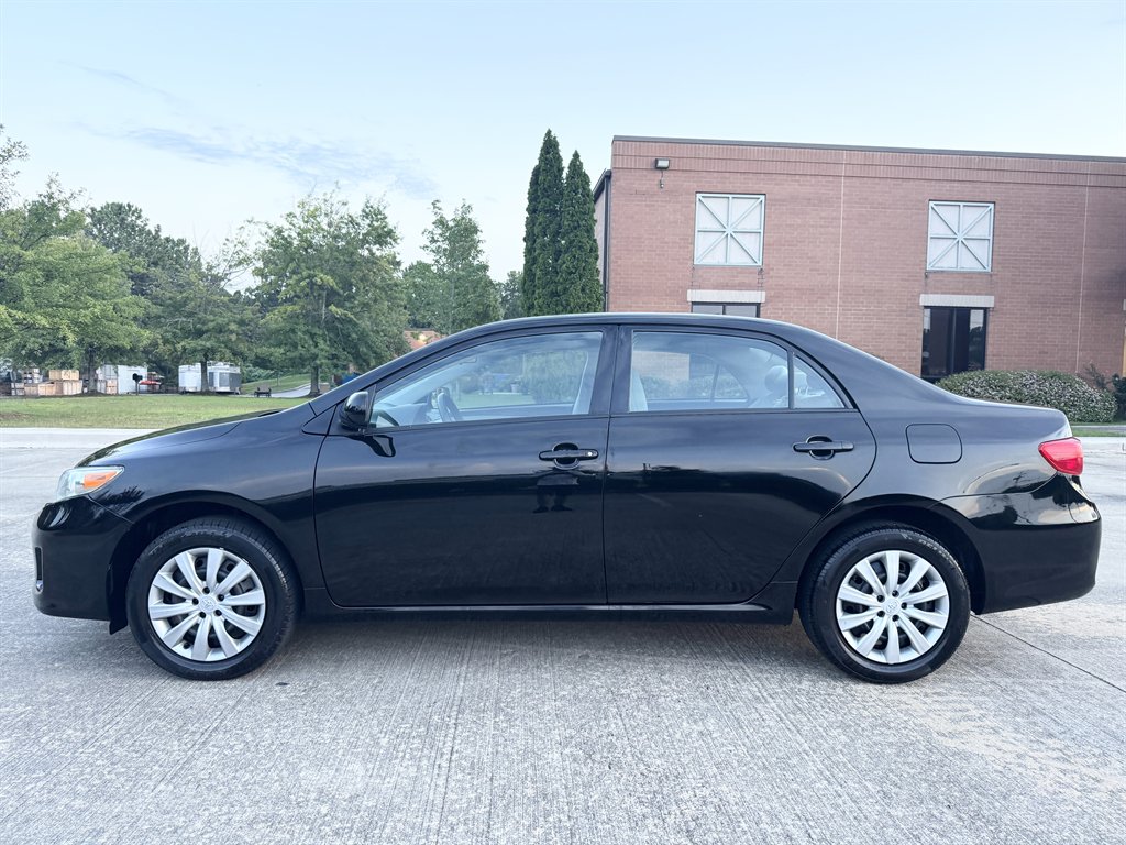 2013 Toyota Corolla - $13,495