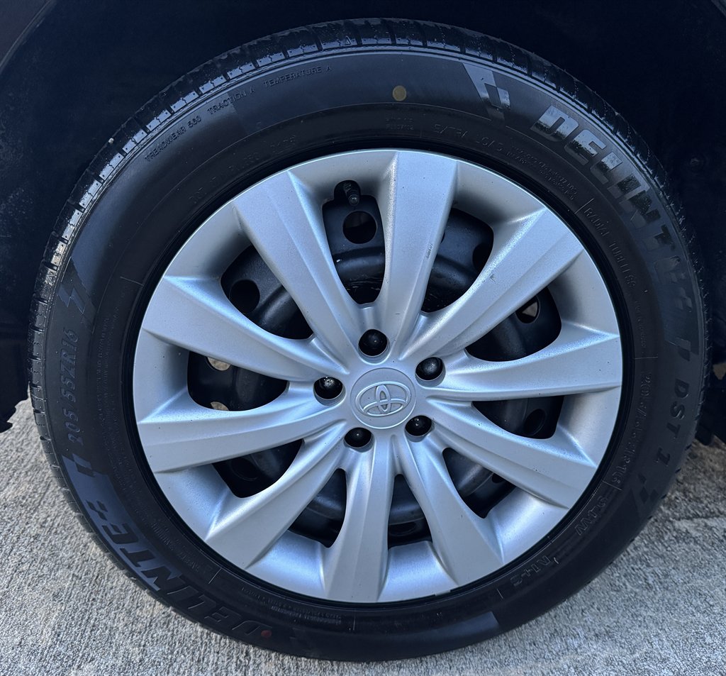 2013 Toyota Corolla - $13,495