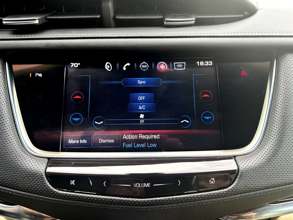 2017 Cadillac XT5 Luxury photo