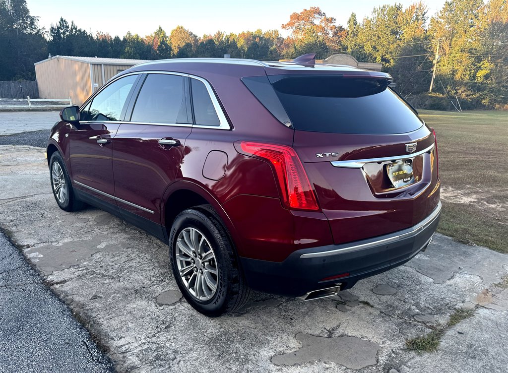 2018 Cadillac XT5 Luxury photo