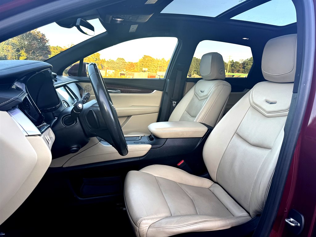 2018 Cadillac XT5 Luxury photo