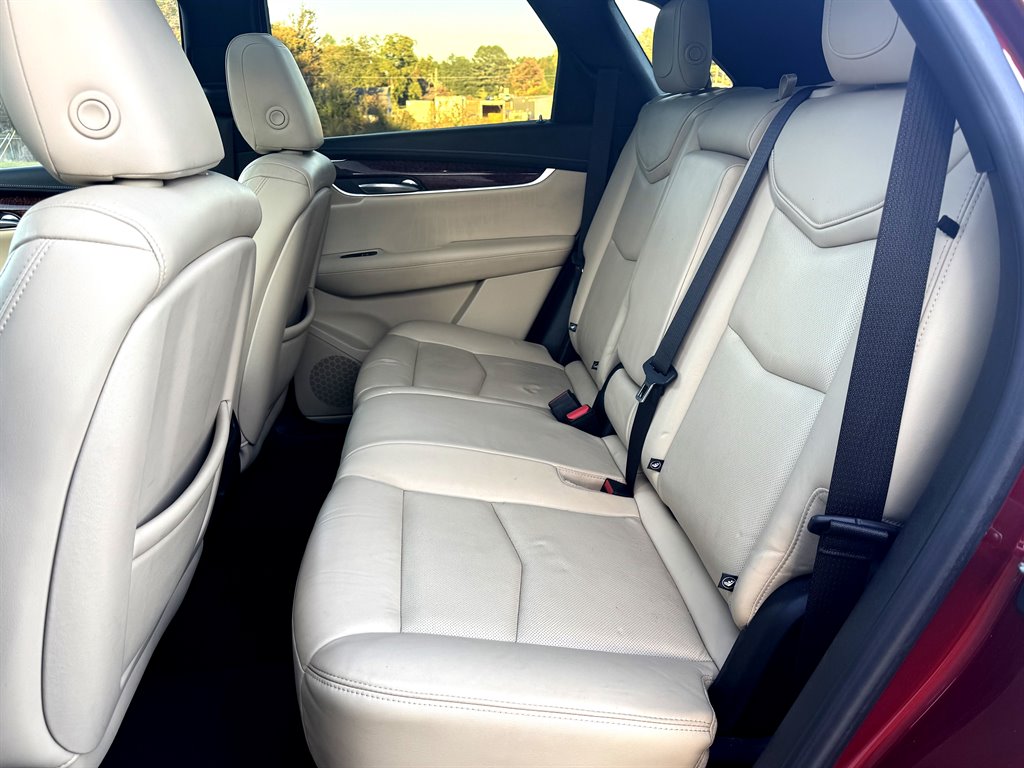 2018 Cadillac XT5 Luxury photo