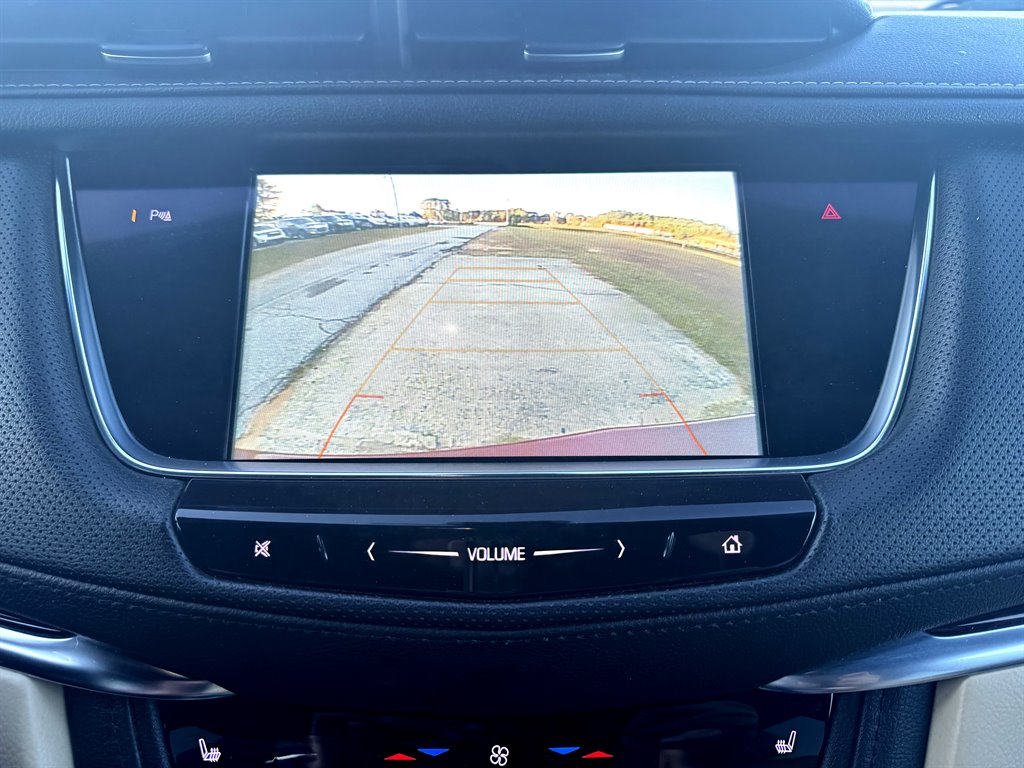 2018 Cadillac XT5 Luxury photo