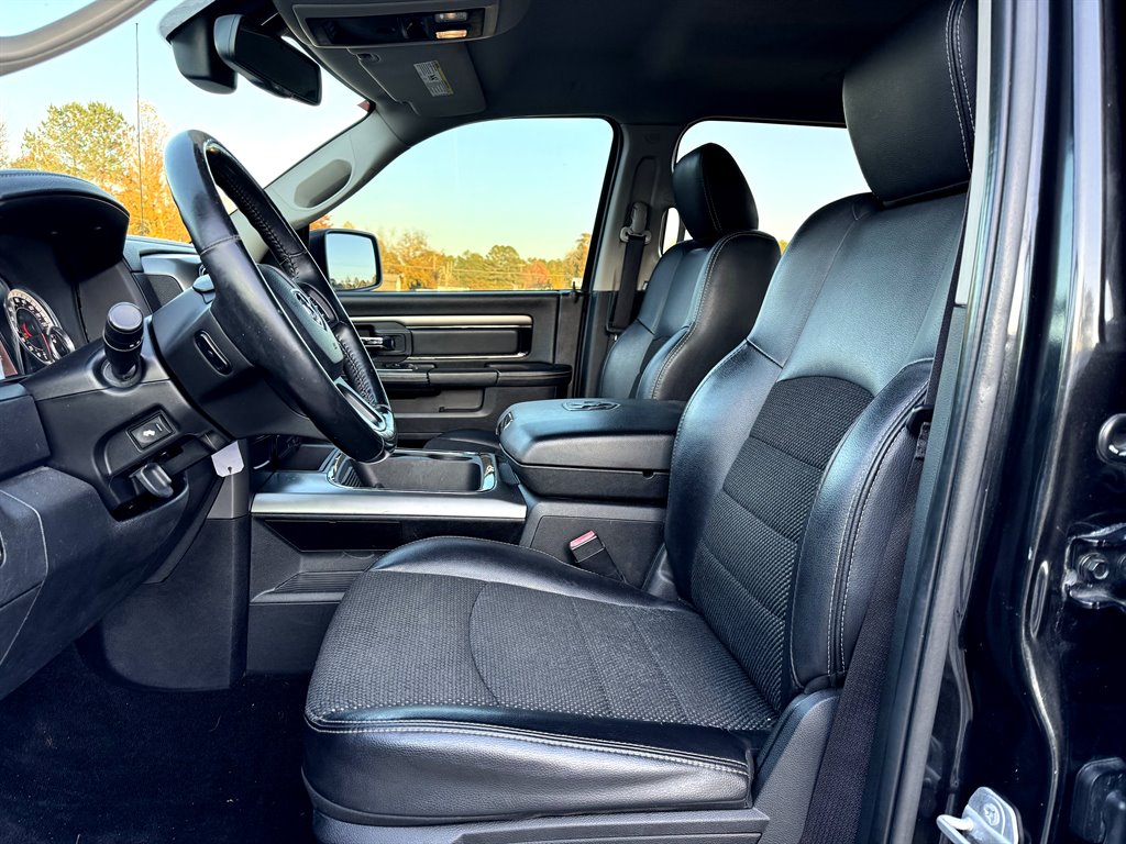 2015 RAM 1500 Sport photo