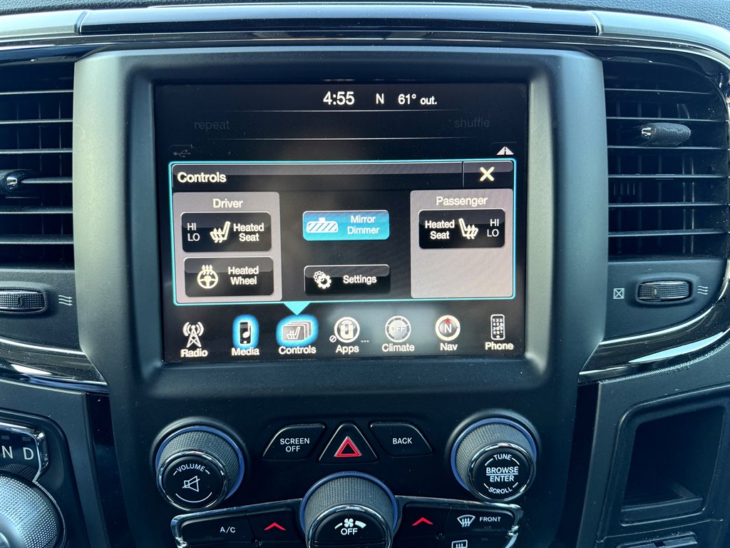 2015 RAM 1500 Sport photo