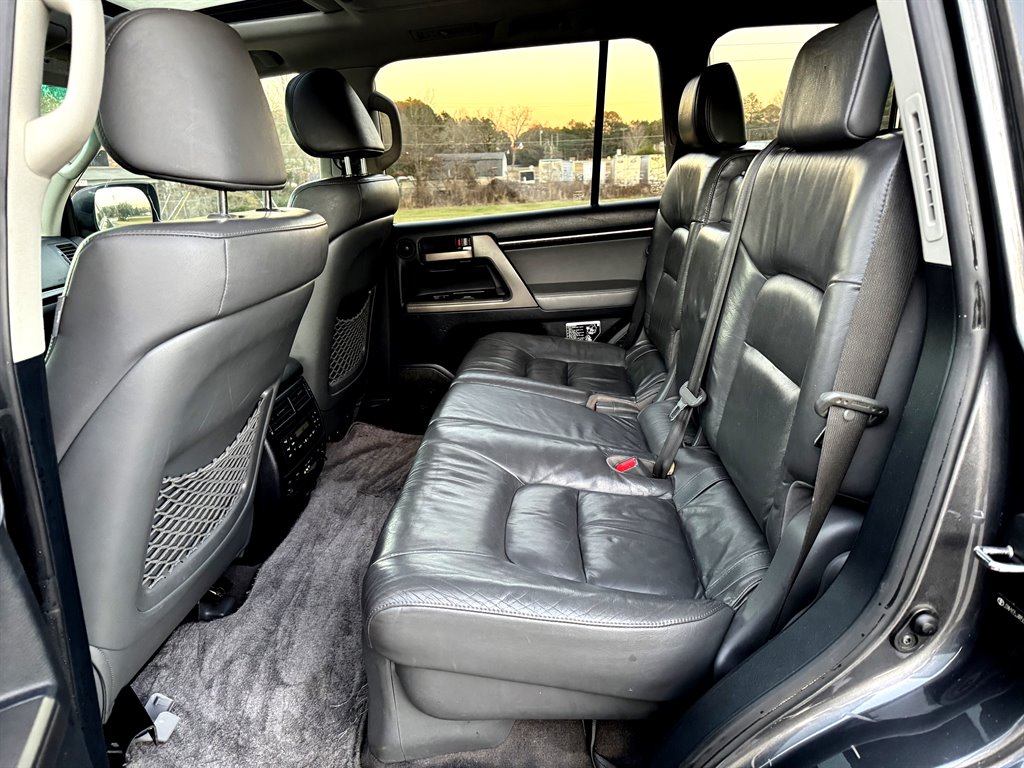 2008 Toyota Land Cruiser photo