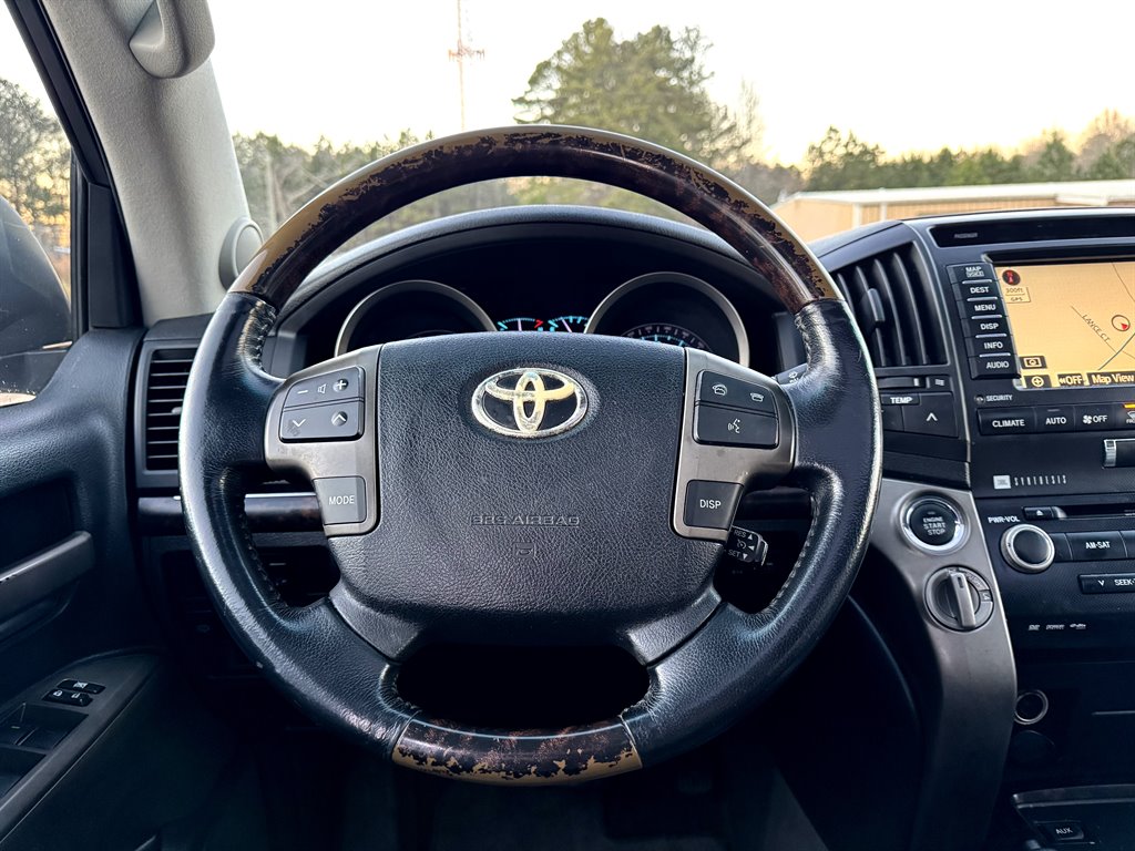 2008 Toyota Land Cruiser photo