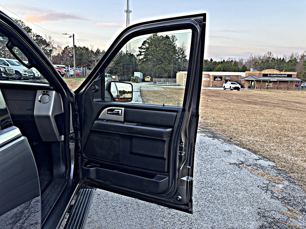 2015 Ford Expedition EL Limited photo