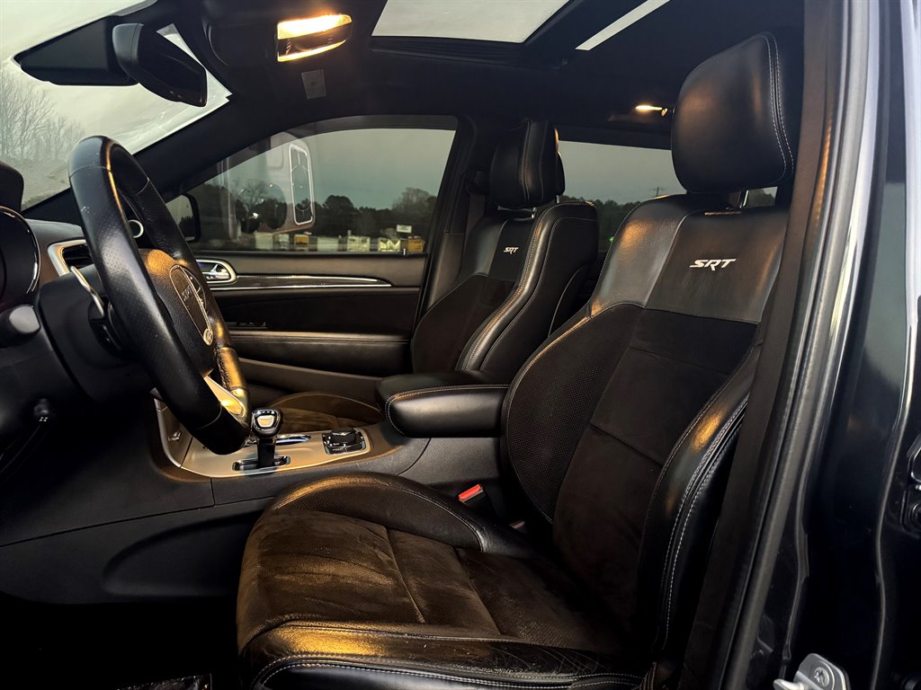 2015 Jeep Grand Cherokee SRT photo