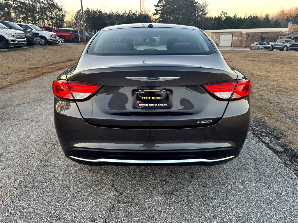 2015 Chrysler 200 - $6,995