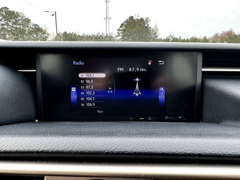 2015 Lexus IS 250 photo