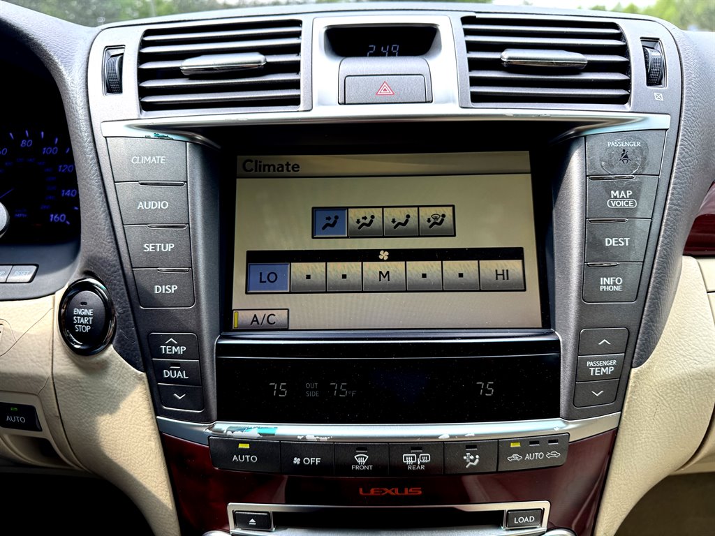2010 Lexus LS 460 photo