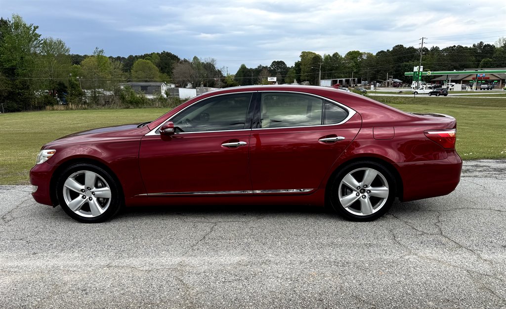 2010 Lexus LS 460 photo