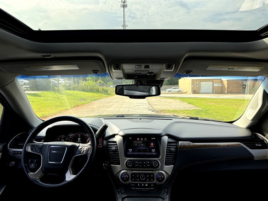 2015 GMC Yukon XL Denali photo