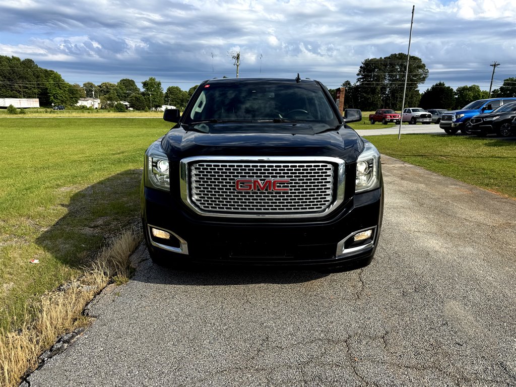 2015 GMC Yukon XL Denali photo