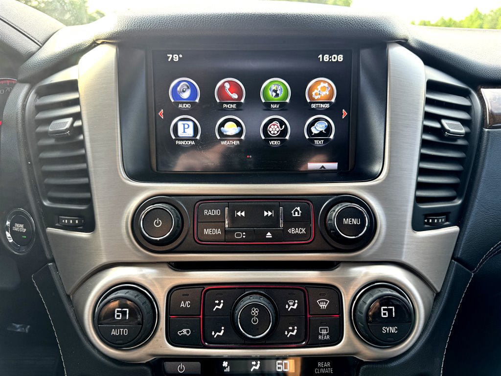 2015 GMC Yukon XL Denali photo