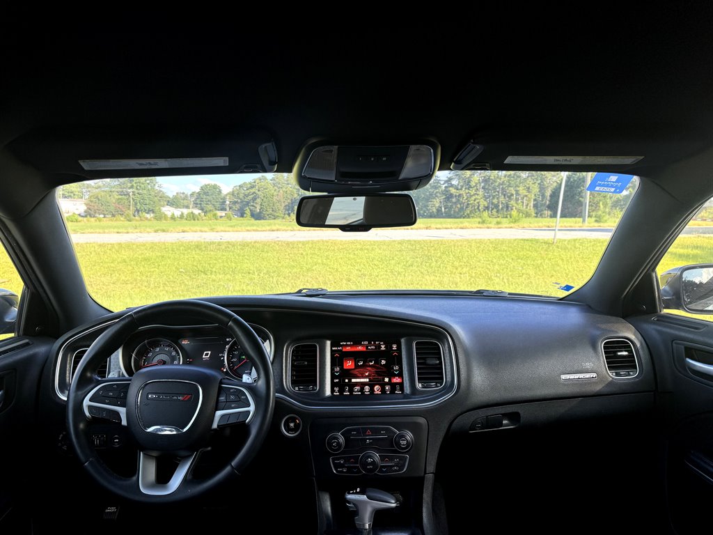 2015 Dodge Charger - $16,995