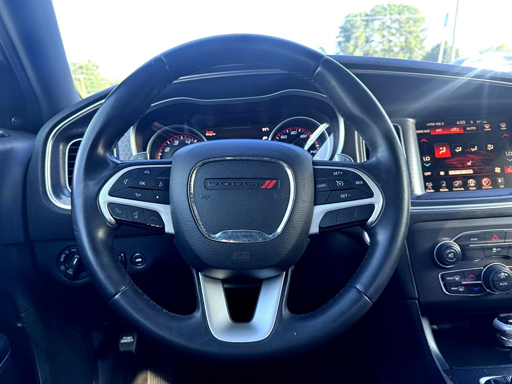 2015 Dodge Charger - $16,995