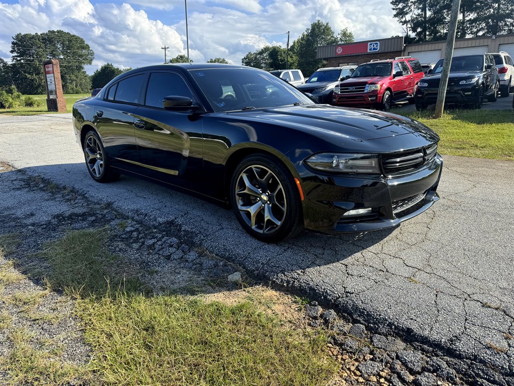 2015 Dodge Charger - $16,995