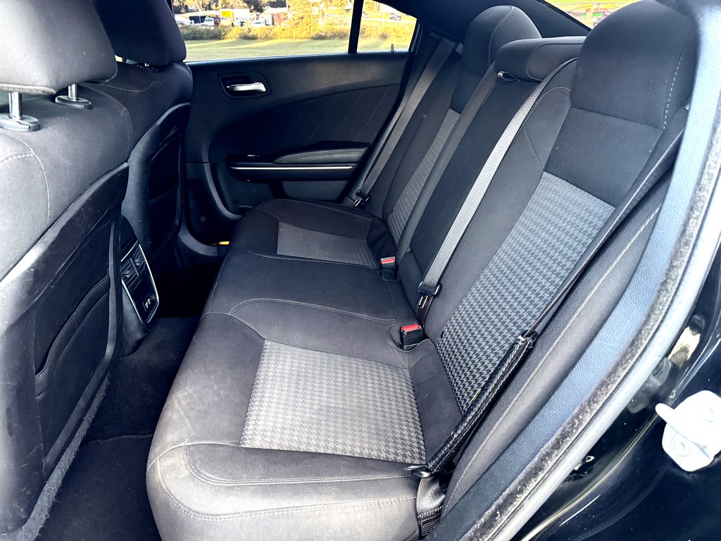 2019 Dodge Charger - $26,995