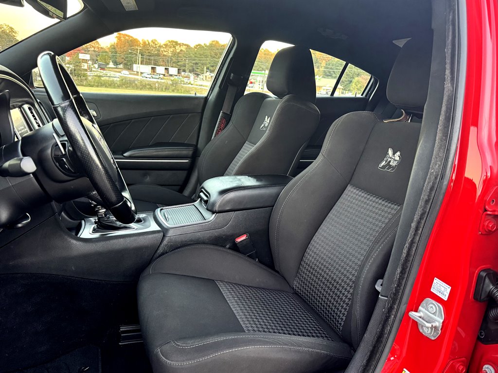 2020 Dodge Charger - $28,995