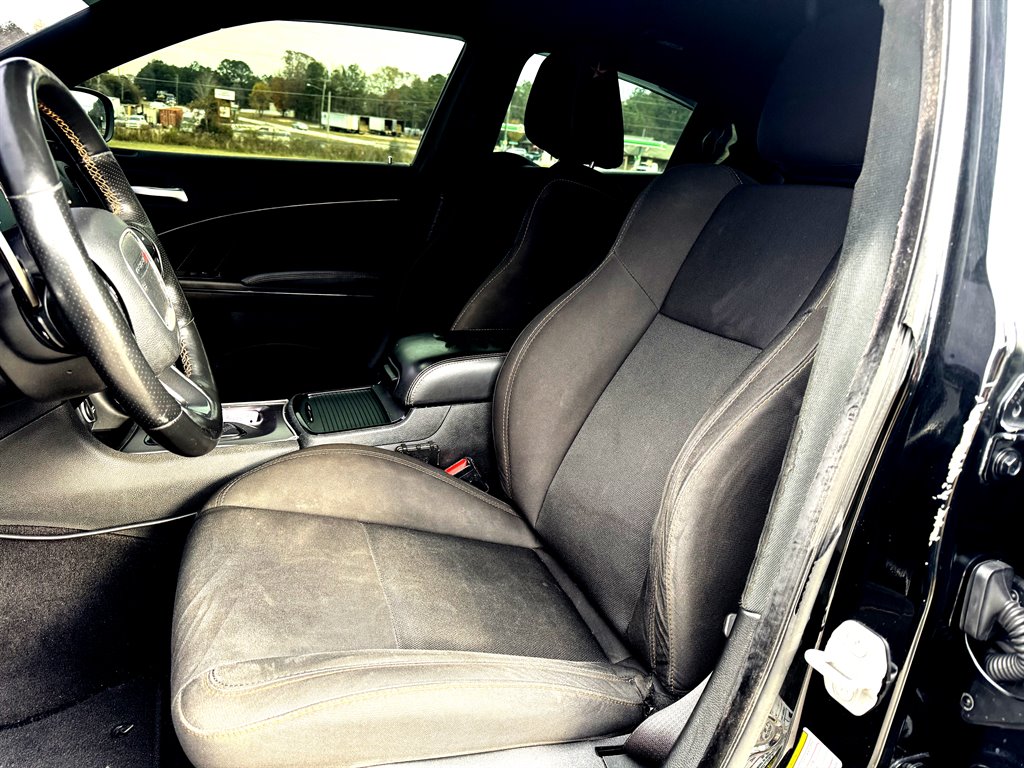2019 Dodge Charger - $26,995