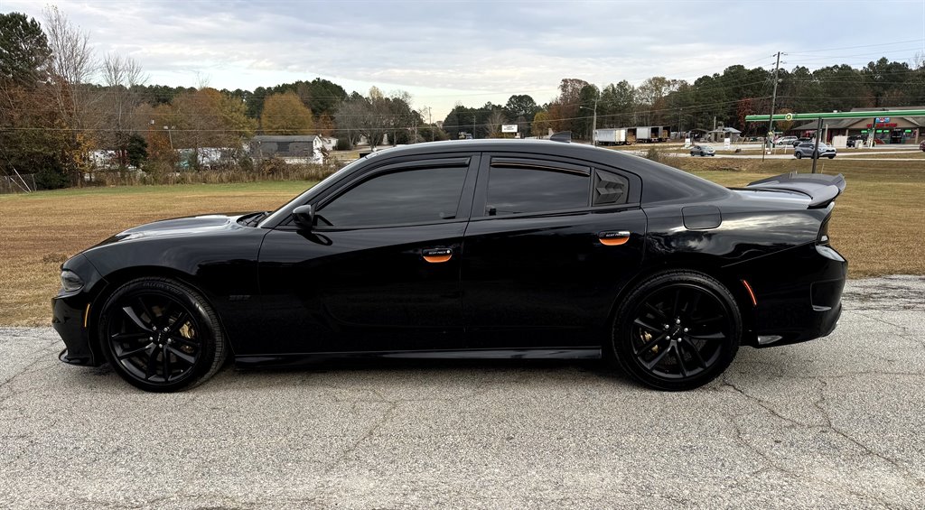 2019 Dodge Charger - $26,995