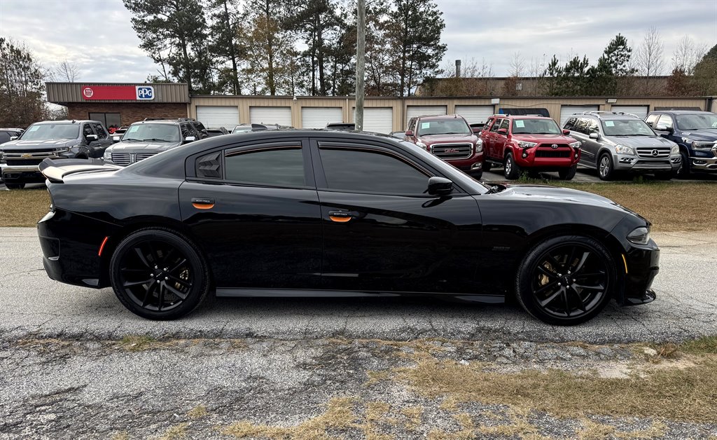 2019 Dodge Charger - $26,995