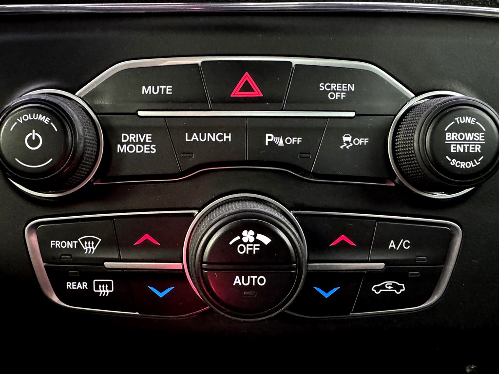 2019 Dodge Charger - $26,995