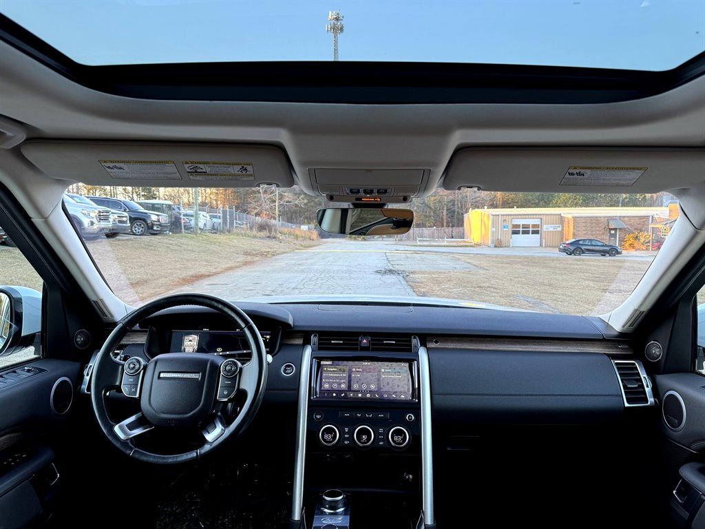 2018 Land Rover Discovery - $14,995