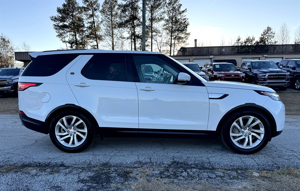 2018 Land Rover Discovery - $14,995
