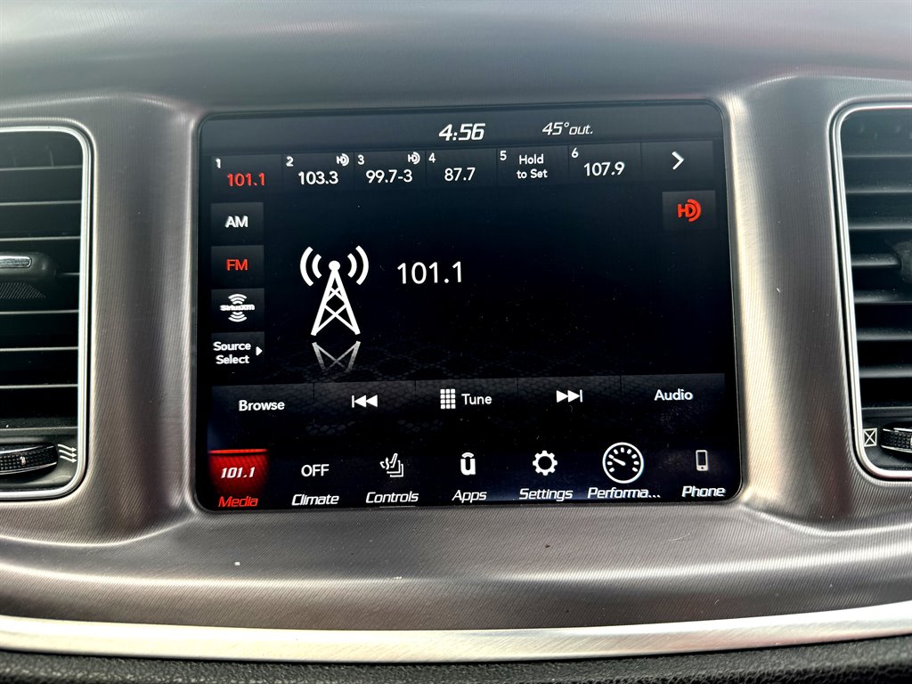 2020 Dodge Charger - $26,995