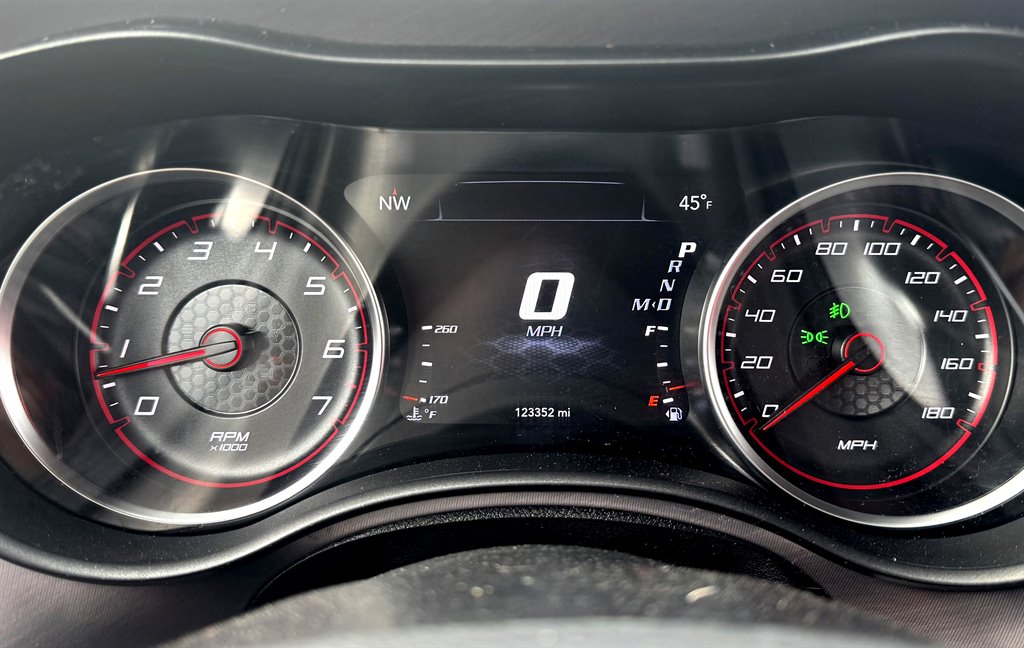 2020 Dodge Charger - $26,995