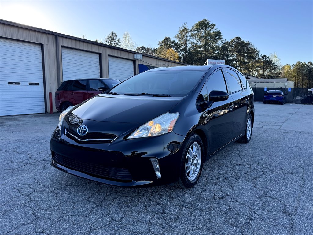 2012 Toyota Prius - $8,995
